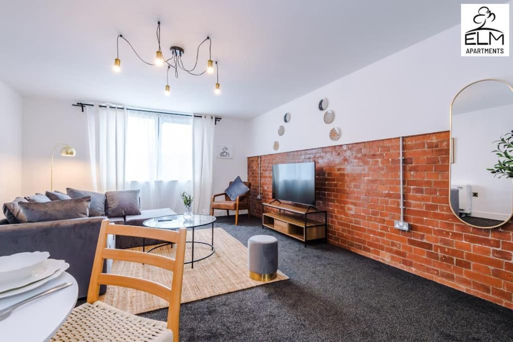 Luxurious 1-bedroom Apartment, Sleeps 4, Free Parking Apartamento Manchester