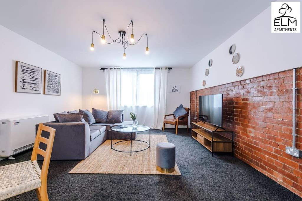 Apartamento Luxurious 1-bedroom Apartment, Sleeps 4, Free Parking Manchester